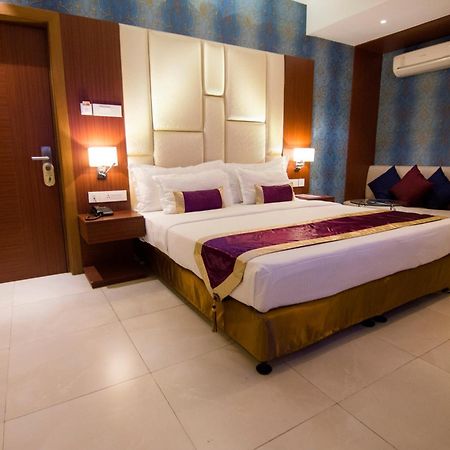 Aura Hotel Kalküta Dış mekan fotoğraf