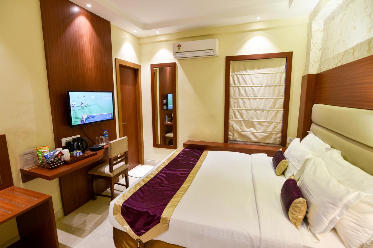 Aura Hotel Kalküta Dış mekan fotoğraf