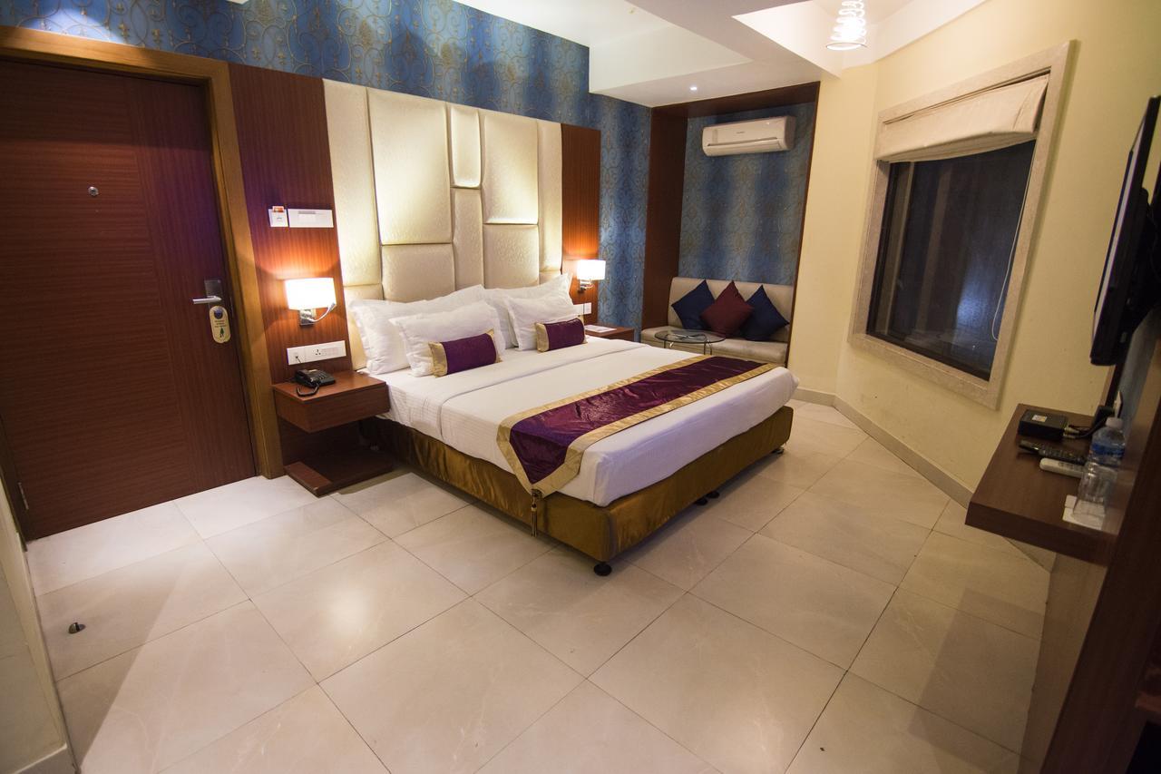 Aura Hotel Kalküta Dış mekan fotoğraf